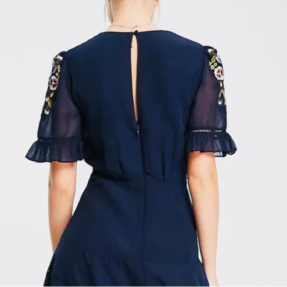HOPE & IVY Dress Claudine Maxi Navy Chiffon Floral Embroidery NWT Sz 8 - Picture 11 of 14